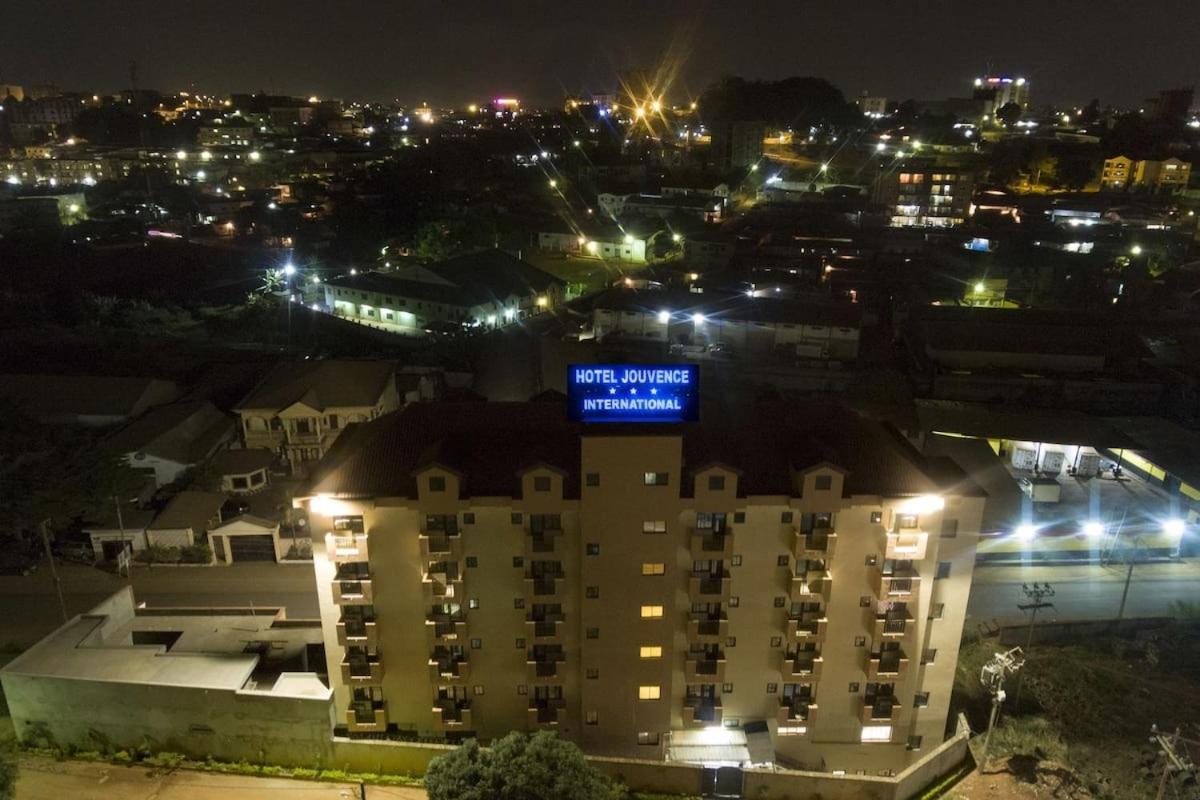 Hotel Jouvence International Yaoundé Exterior photo