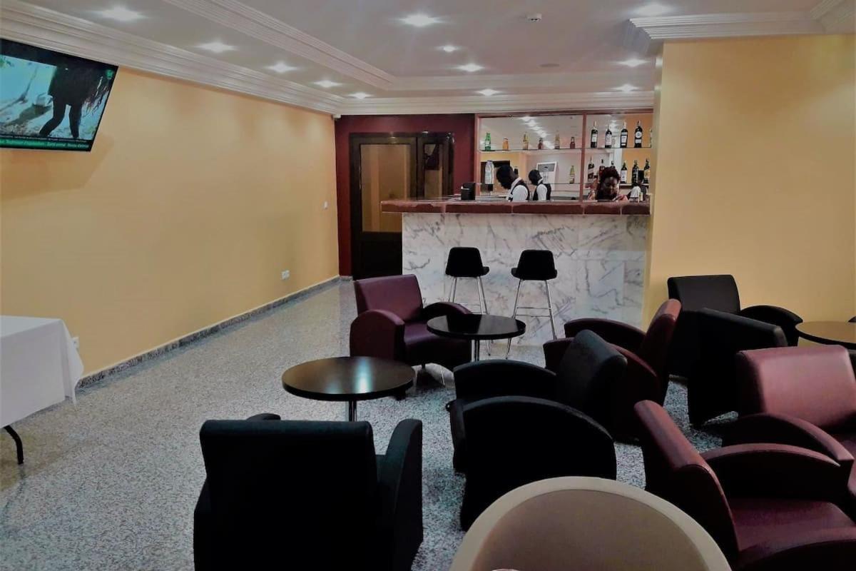 Hotel Jouvence International Yaoundé Exterior photo