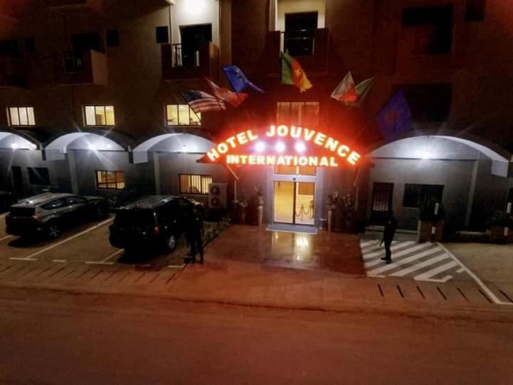 Hotel Jouvence International Yaoundé Exterior photo